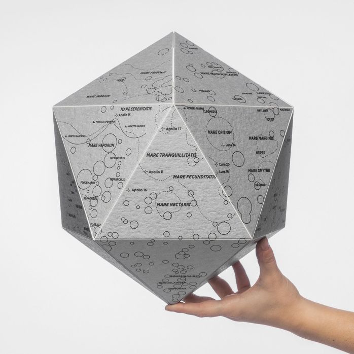 Globe à assembler cartonné - There The Moon Globe