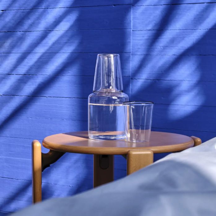 RIM Carafe incolore à bord noir