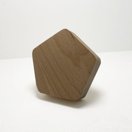 Patères pentagones